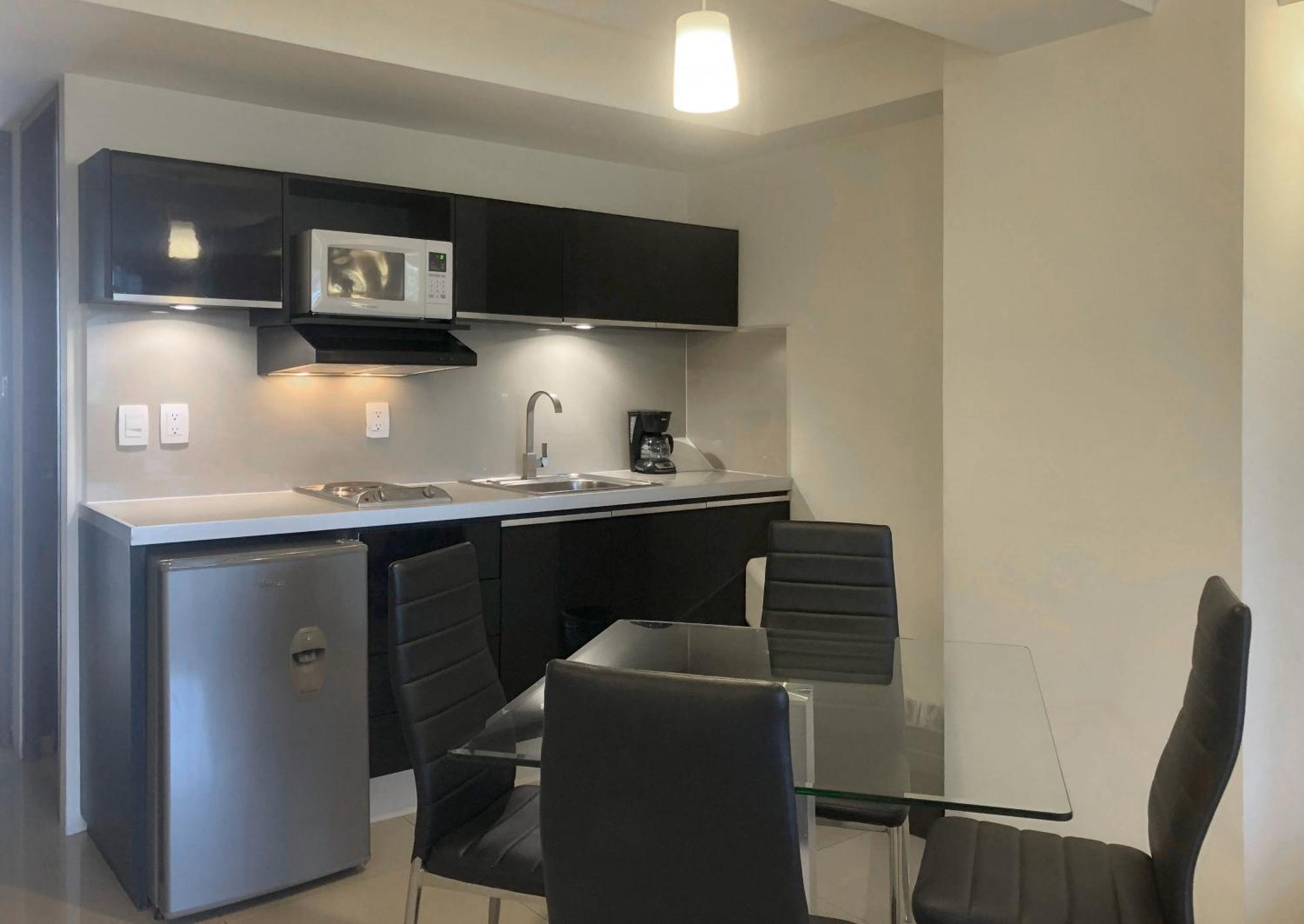 Suites Capri Reforma Angel 380 Мехіко Номер фото