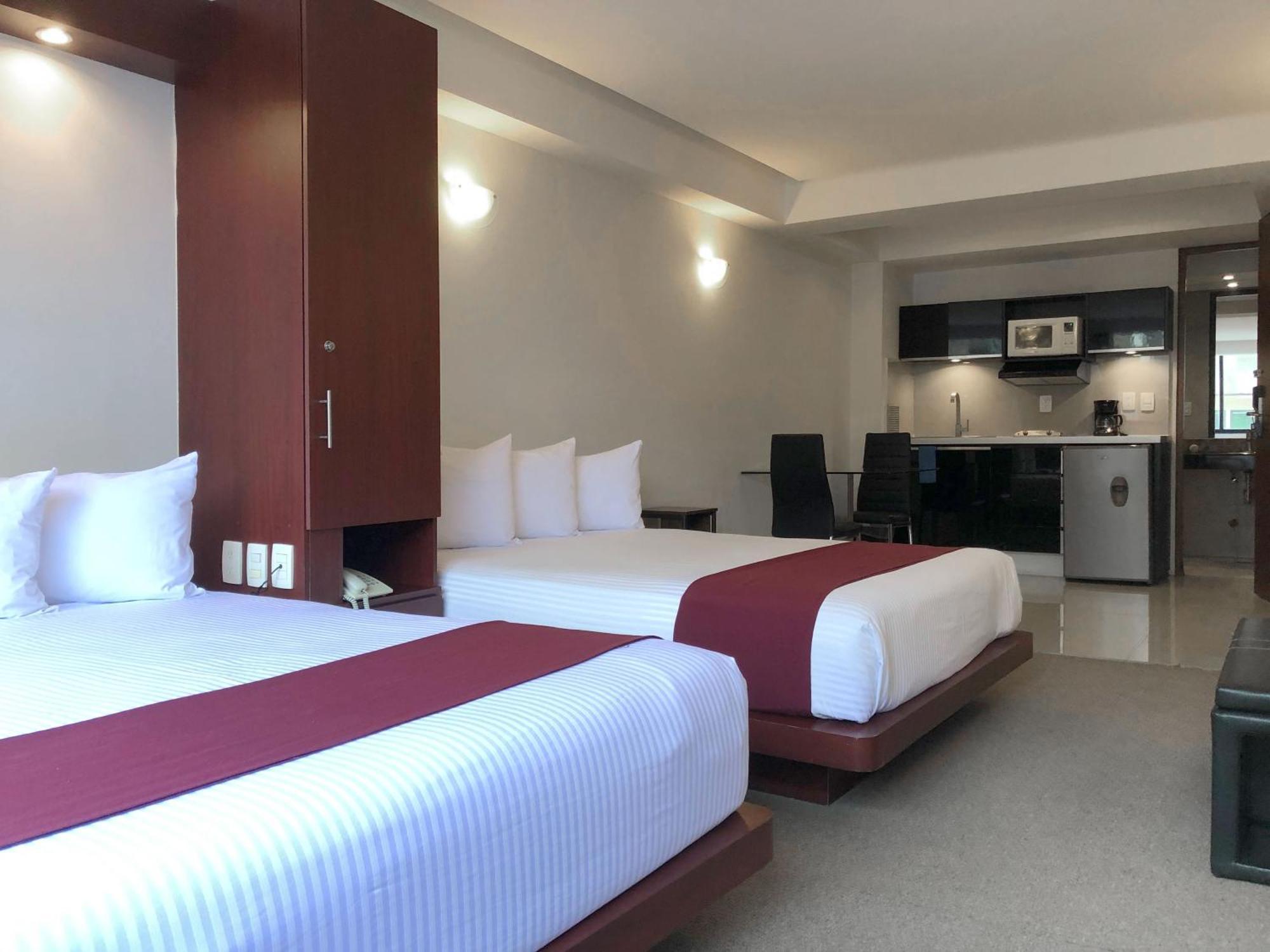 Suites Capri Reforma Angel 380 Мехіко Номер фото