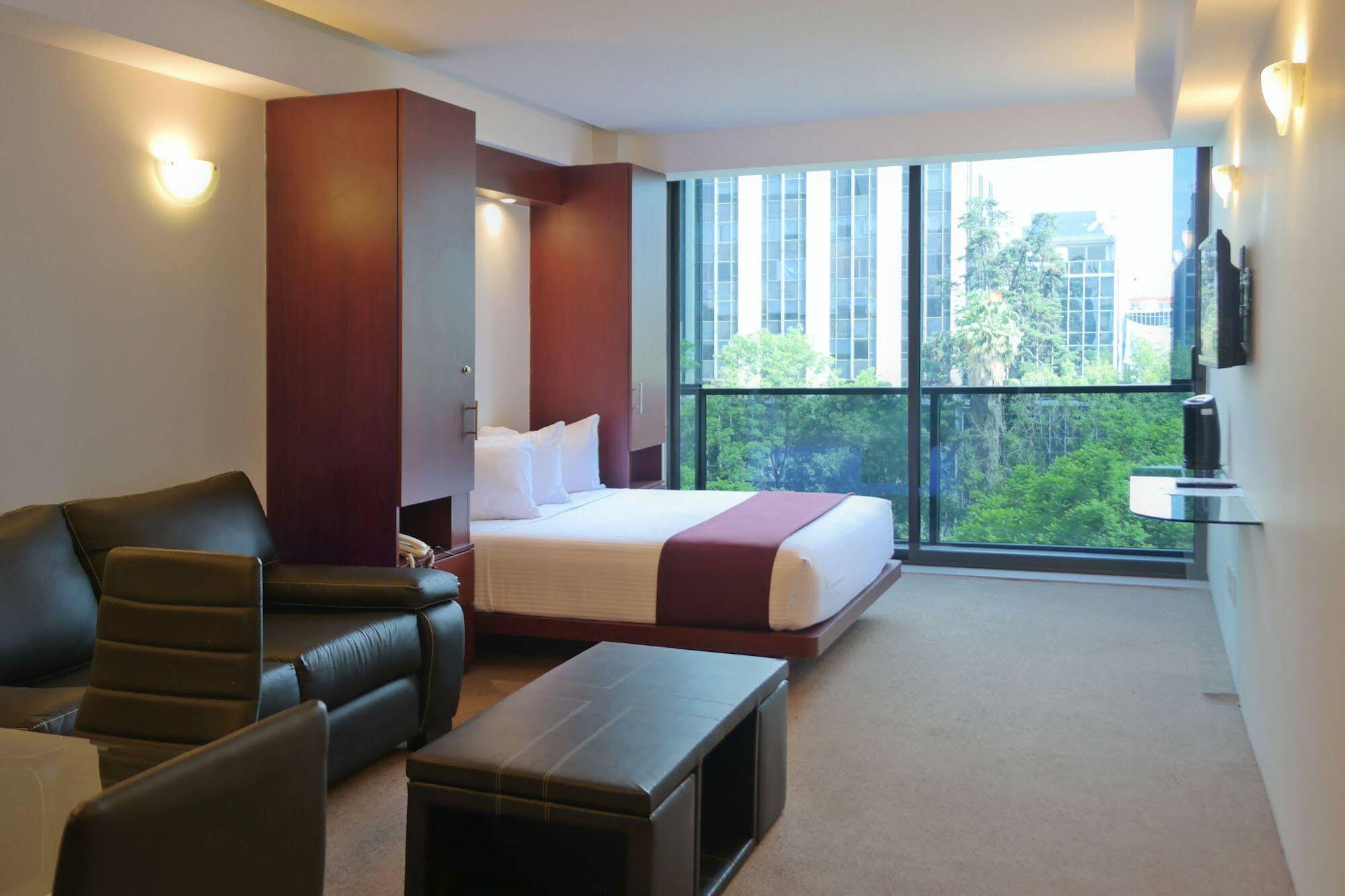 Suites Capri Reforma Angel 380 Мехіко Екстер'єр фото