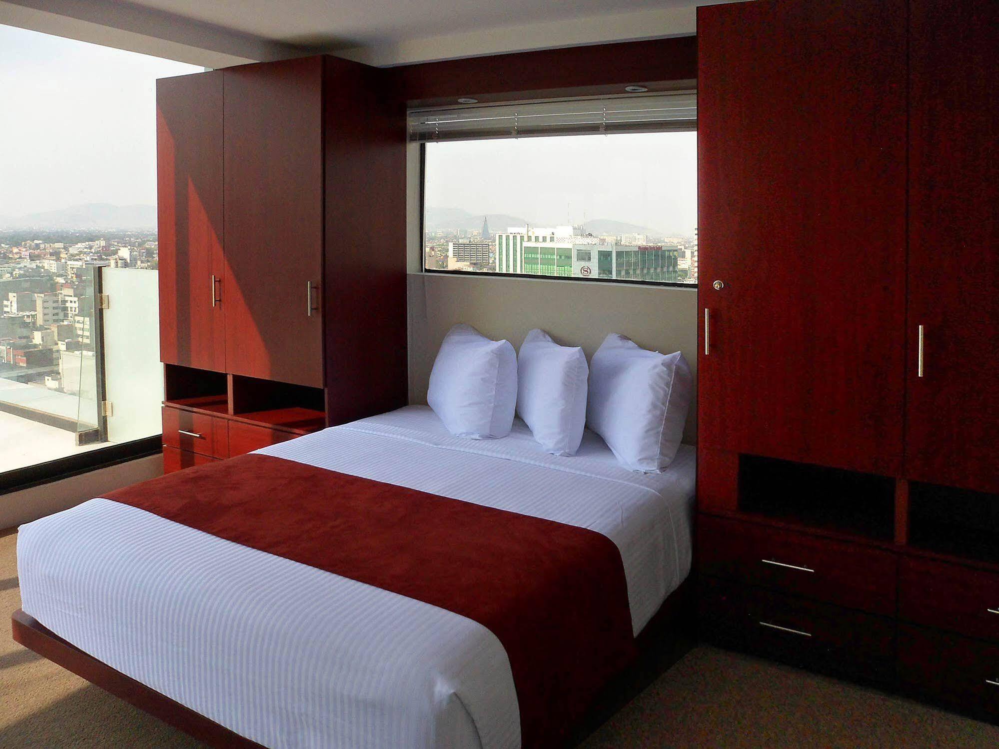 Suites Capri Reforma Angel 380 Мехіко Екстер'єр фото